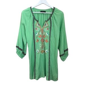 Calessa Green Embroidered Boho Tunic Top Women Sz L NWT